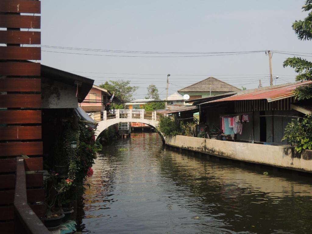 Hotel Aiims Tales Canal Boutique House Bangkok Exterior foto